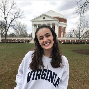 Meet your Posher, Claire